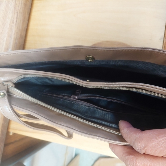 Vintage* Taupe 70s Wristlet Handbag - Picture 6 of 12